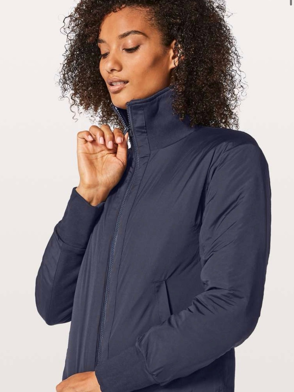 Lightweight Women's High-Collar Puffer Jacket - Navy